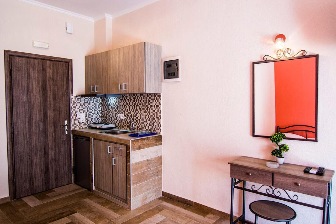 Christodoulos Eleftheria House เนอาวรัสนา ภายนอก รูปภาพ