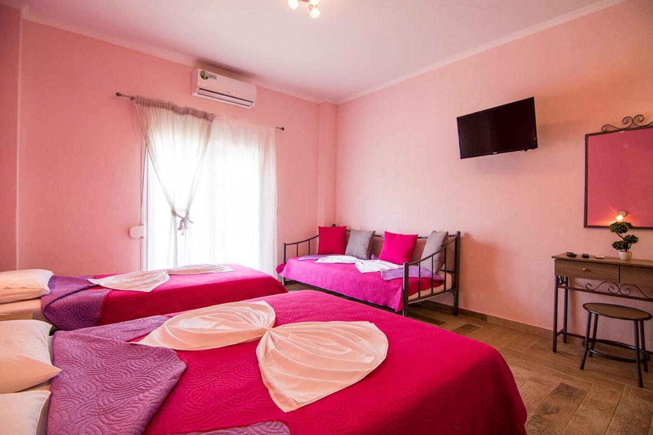 Christodoulos Eleftheria House เนอาวรัสนา ภายนอก รูปภาพ