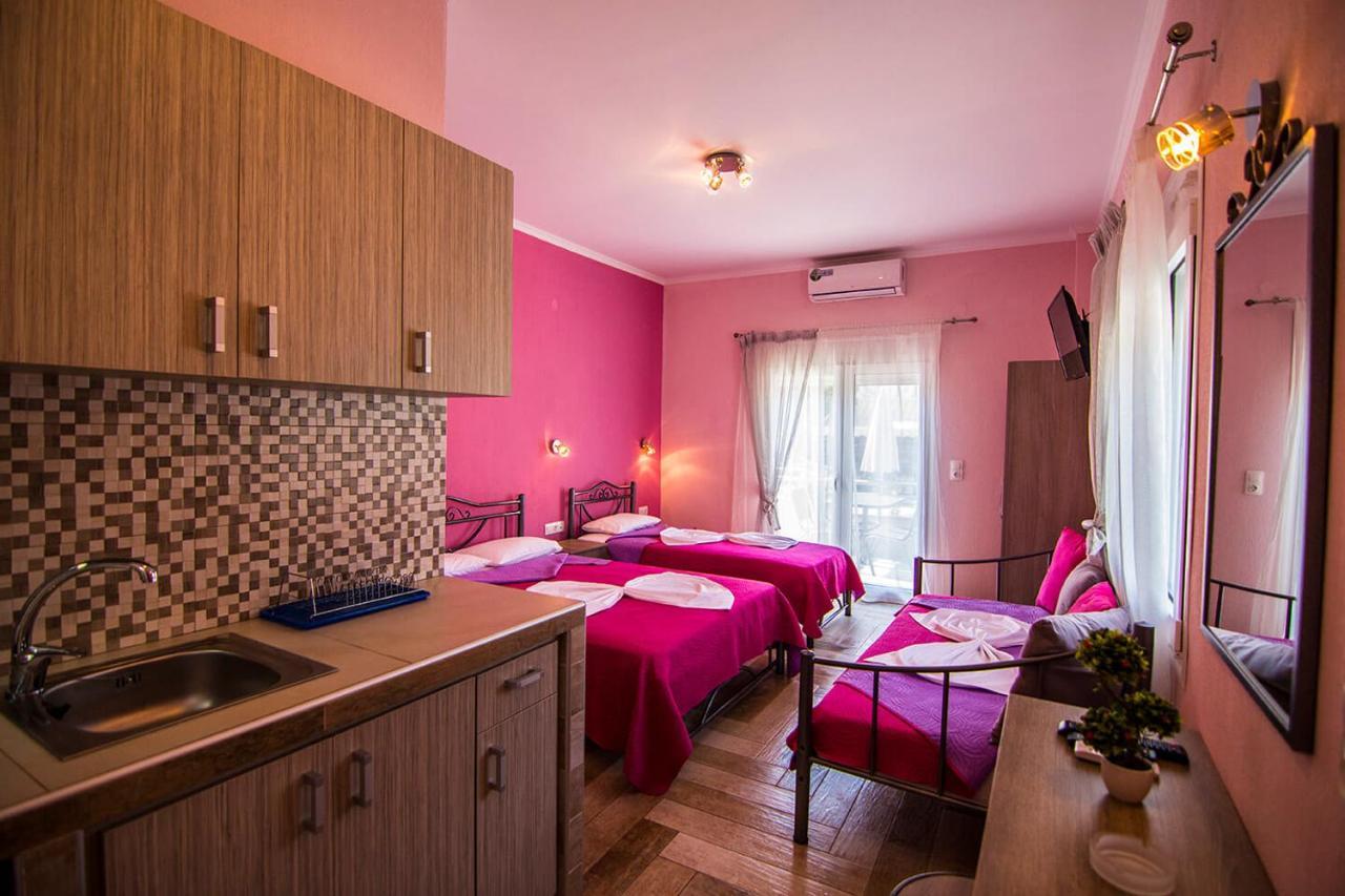 Christodoulos Eleftheria House เนอาวรัสนา ภายนอก รูปภาพ
