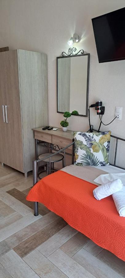Christodoulos Eleftheria House เนอาวรัสนา ภายนอก รูปภาพ