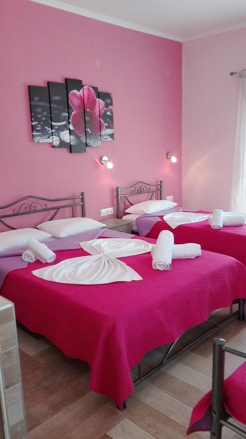 Christodoulos Eleftheria House เนอาวรัสนา ภายนอก รูปภาพ